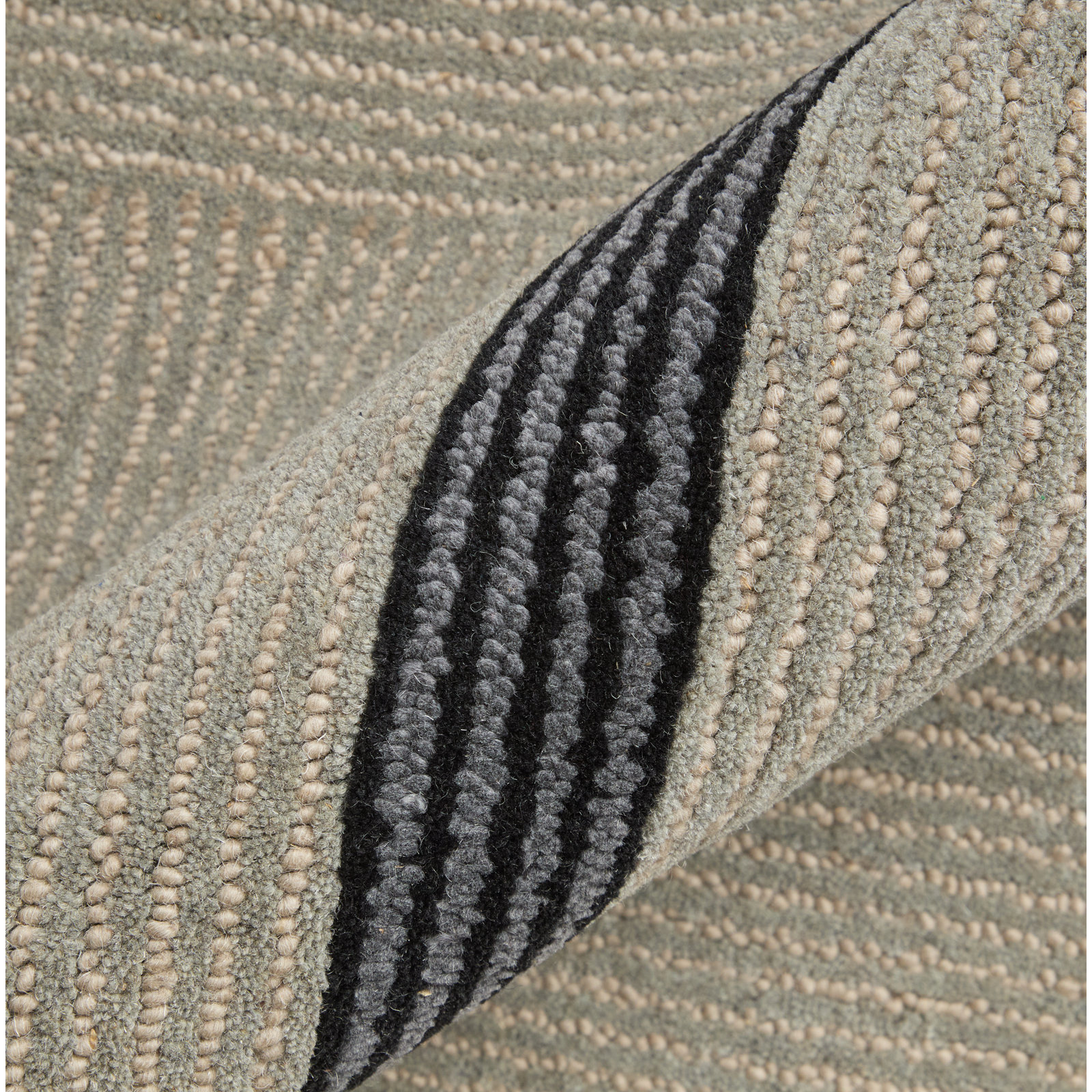 Nio Gray Black Hand-Woven Rug, Rectangle 3'6" x 5'6"