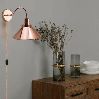 Plug-in Armed Sconce