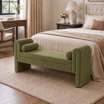 Ce banc de rangement de 60 pouces convient aux chambres à coucher, aux salons, aux salles d'activités et aux espaces similaires.