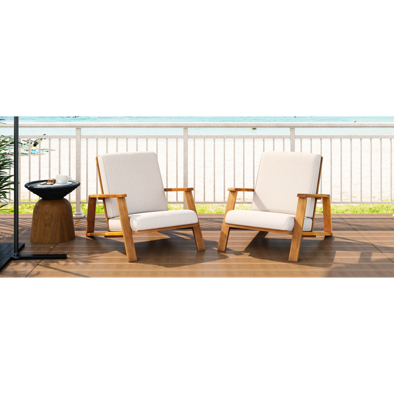 Fauteuil club de 2 pour la terrasse et le bord de la piscine avec coussin de siège beige à assise profonde et à angle en bois