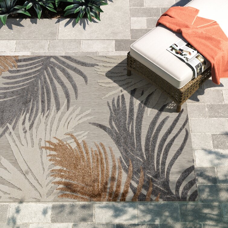 Zahir Tropical Floral Indoor/Outdoor Area Rug Cream/Gray/Black Beachcrest Home Rug Size: Rectangle 5' x 7