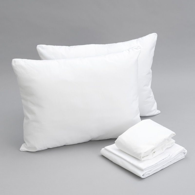 Très grand lit avec propriétés - 2 oreillers, drap, protège-matelas. Draps 100% microfibre pour un repos apaisant. Protecteurs et liquides de protection. Les housses de coussins amovibles offrent une bonne nuit de sommeil.