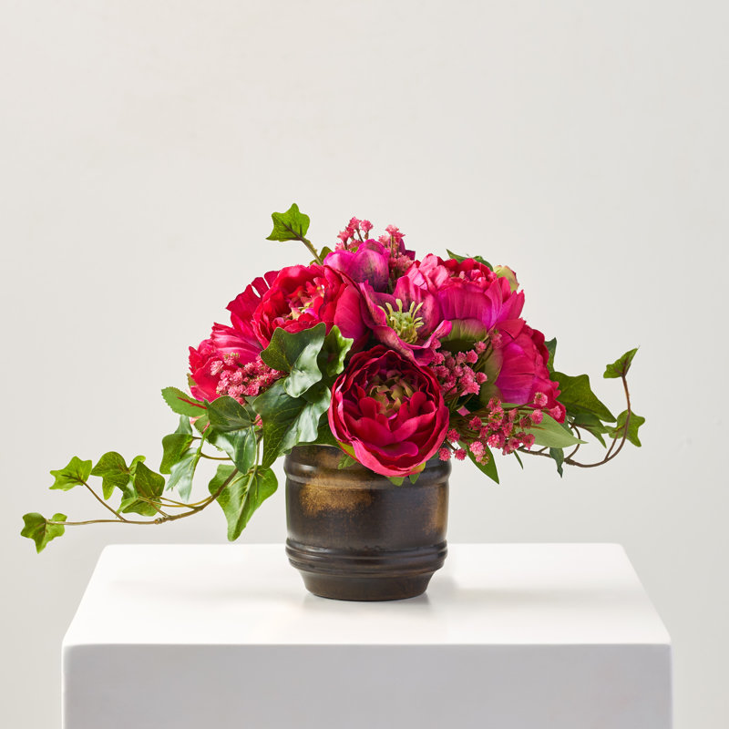 Arrangement floral pivoine fuchsia en pot