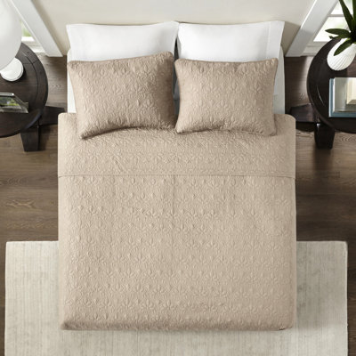 Courtepointe réversible kaki double / grand - polyvalente été comme hiver. Motif. Rembourrage en coton prélavé pour la détente. Comprend deux taies décoratives. Literie lavable à la machine, pour un confort toute l'année. Surpiqûres.