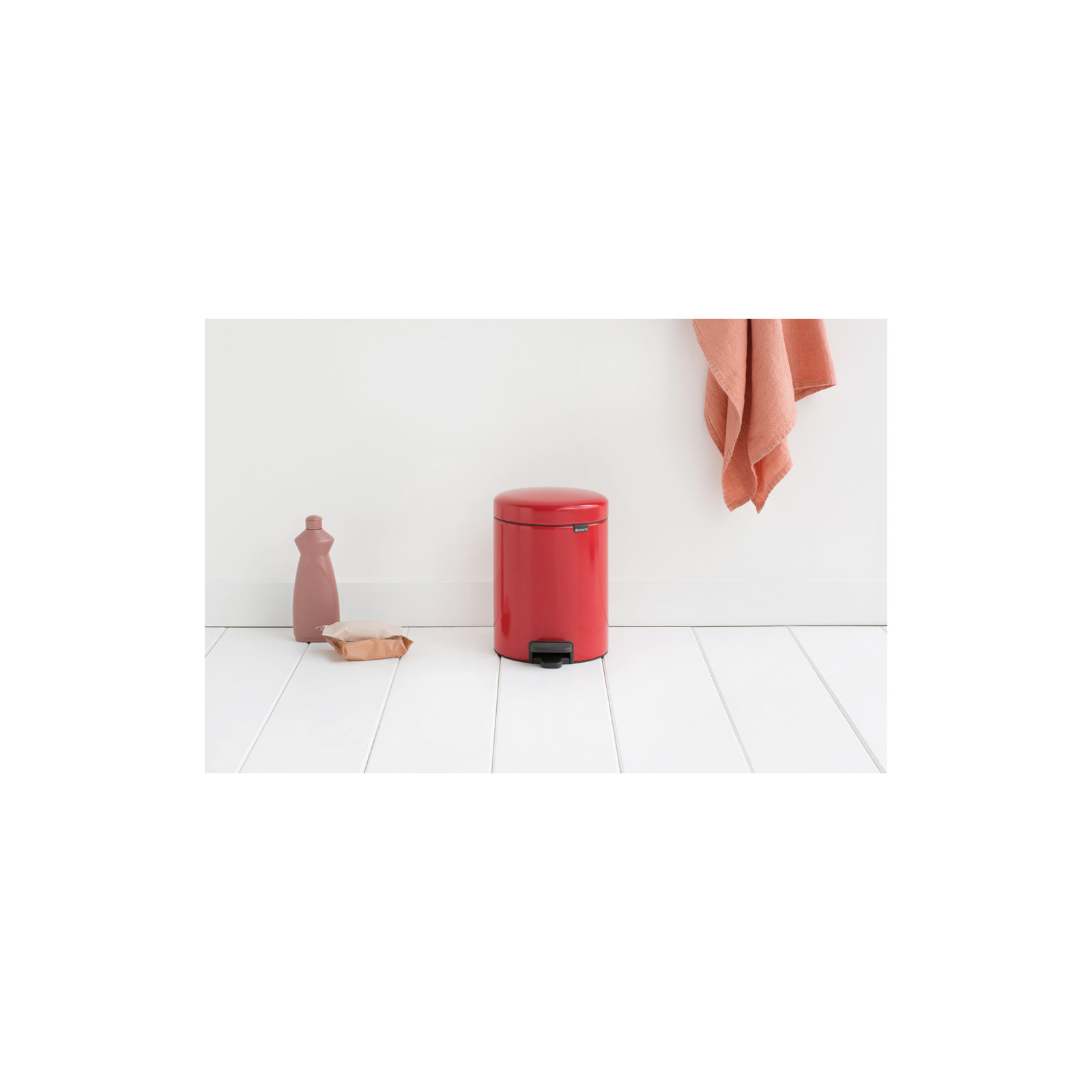 Brabantia NewIcon Step On Trash Can, 1.3 Gallon (5 Liter), Passion Red