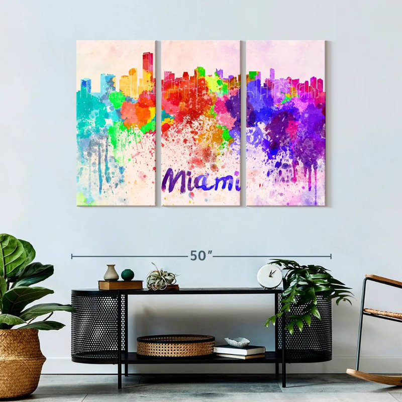 «Miami Skyline Colors» par Naomi Heart - 3 impressions sur toile tendue, H 32 po x l 50 po x P 1,25 po