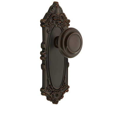 Figurine double victorienne avec plaque circulaire Grandeur Grande
