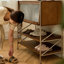 Vitrines en bois brun massif