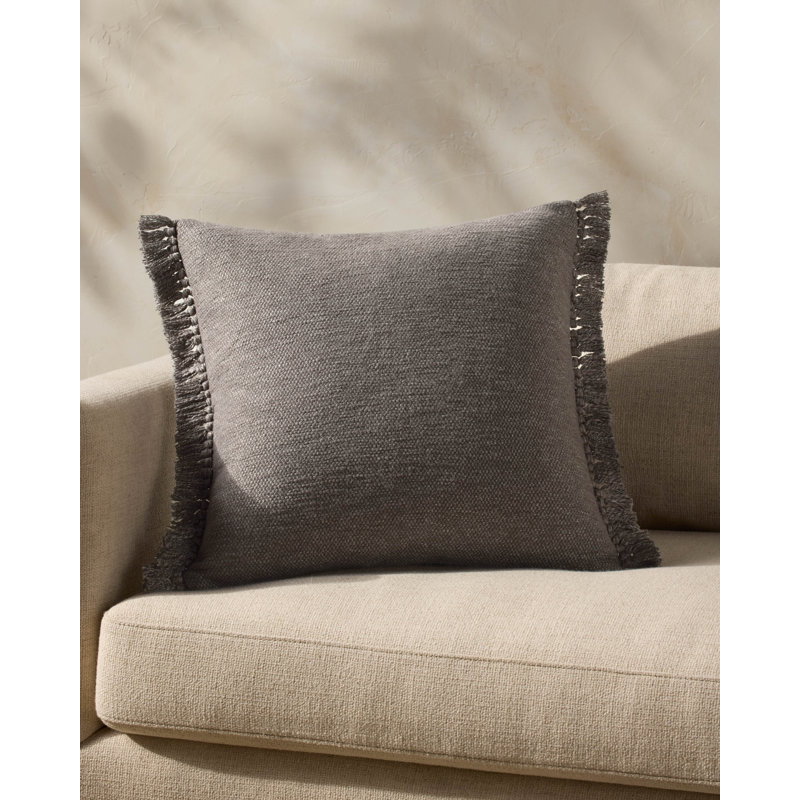 Coussin Magnolia Home par Joanna Gaines x Loloi Jett, polyester, Gris