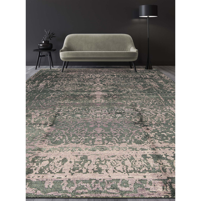 Neo Villa Oriental Area Rug in Green