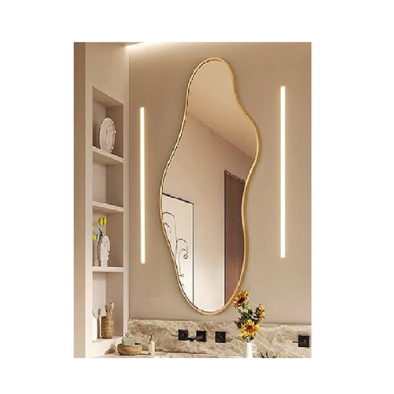 Miroir mural irrégulier, Doré