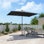 Parasol gris à manivelle carrée et inclinable 96 po