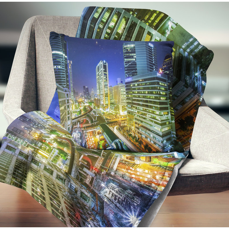 Oreiller cityscape en mode nuit photographie, 16 po x 1 po, Coussin décoratif