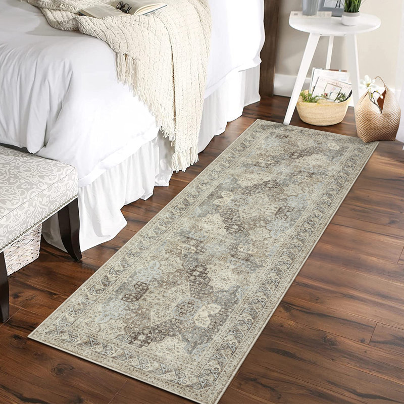 Sarto Washable Oriental Indoor Rug, Runner 2' x 6'