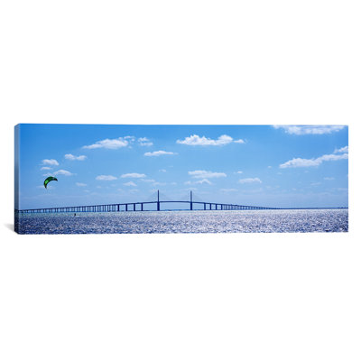 Reproduction de photo sur toile, "Panoramic Sunshine Skyway Bridge, Tampa Bay, Florida"