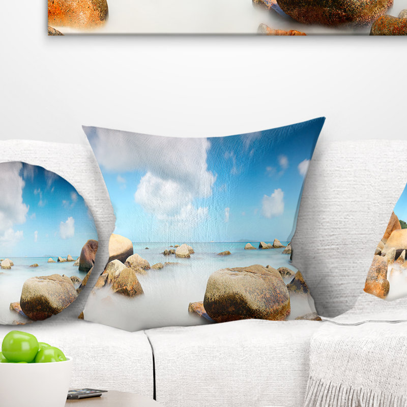 Coussin Rocky Blue Seashore - paysage imprimé, 16 po x 1 po, Coussin décoratif