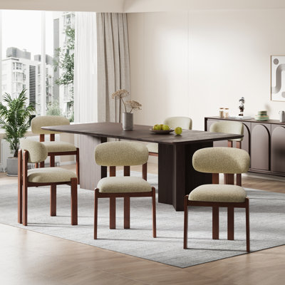 Chaise rembourrée en bois massif avec dossier ergonomique rembourré