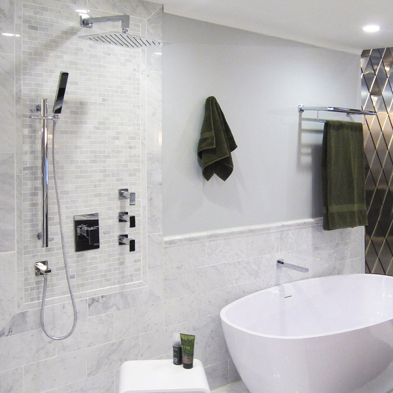 Eleganza Tub Filler, Matte Black