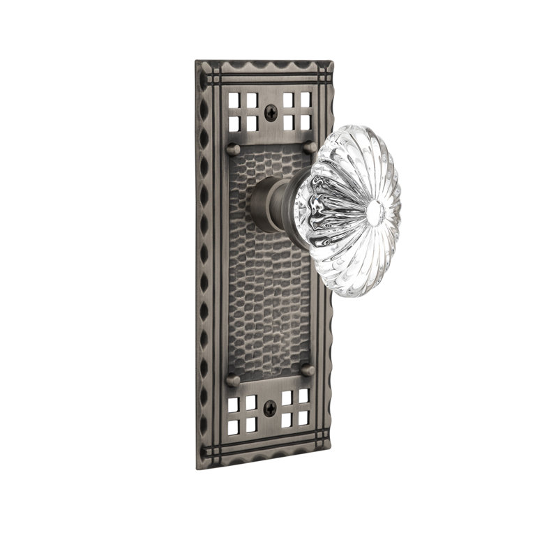 Plaque artisanale avec bouton de porte ovale en cristal cannelé, Étain antique, 2,375 po