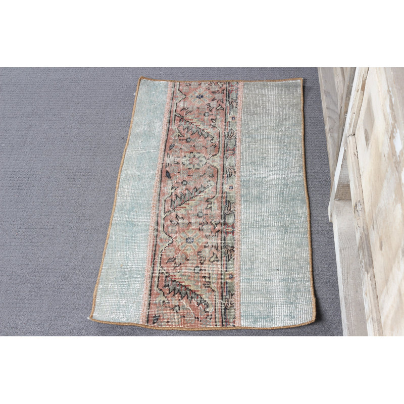 Vintage Turkish Patchwork Rug In Beige For Home And Office Decor - Small Wool Oushak Rug Ideal For Entryway