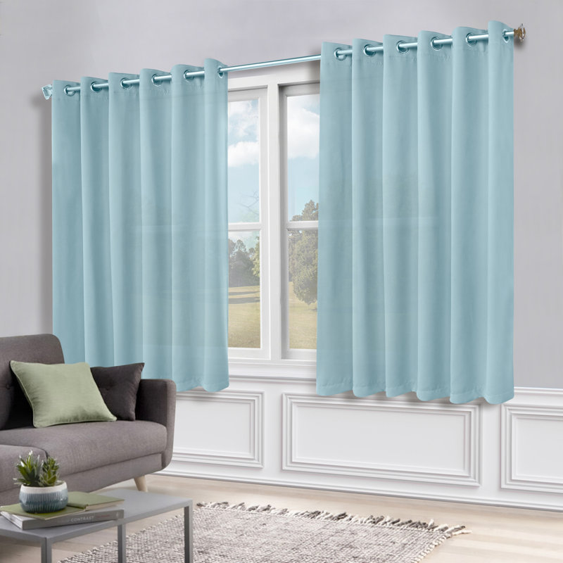 Paire de rideaux obscurcissant avec œillets Millendon, Lys vert, L 70 po x L 63 po