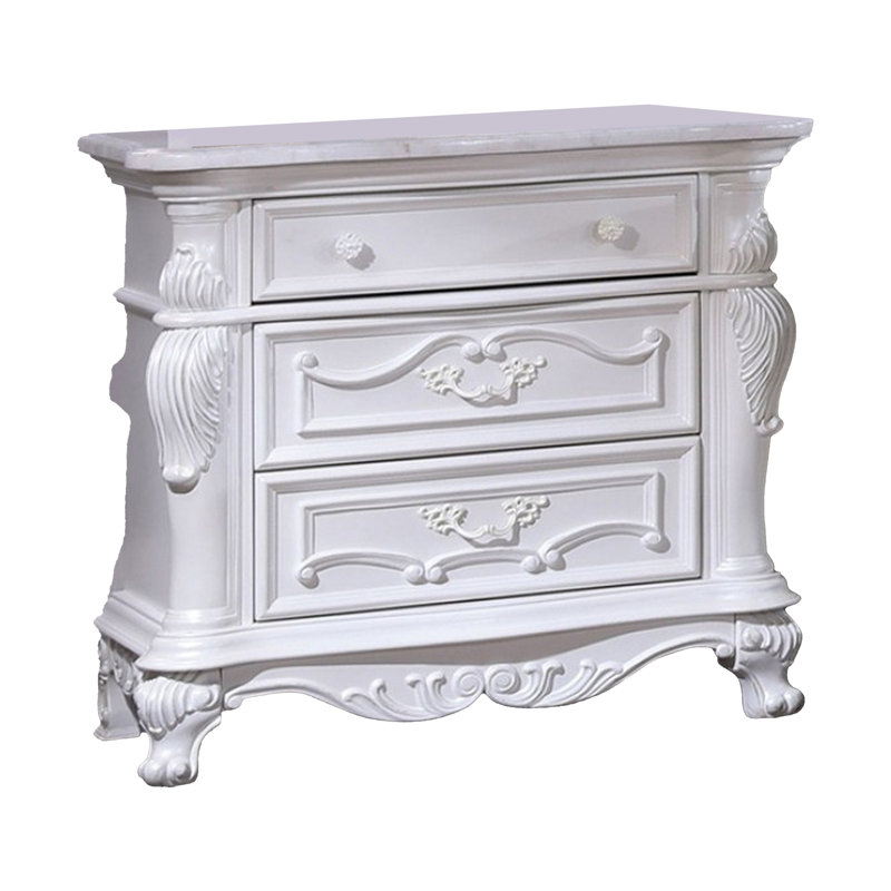Table de chevet avec 3 tiroirs Venta, 34 po, détails sculptés, blanc