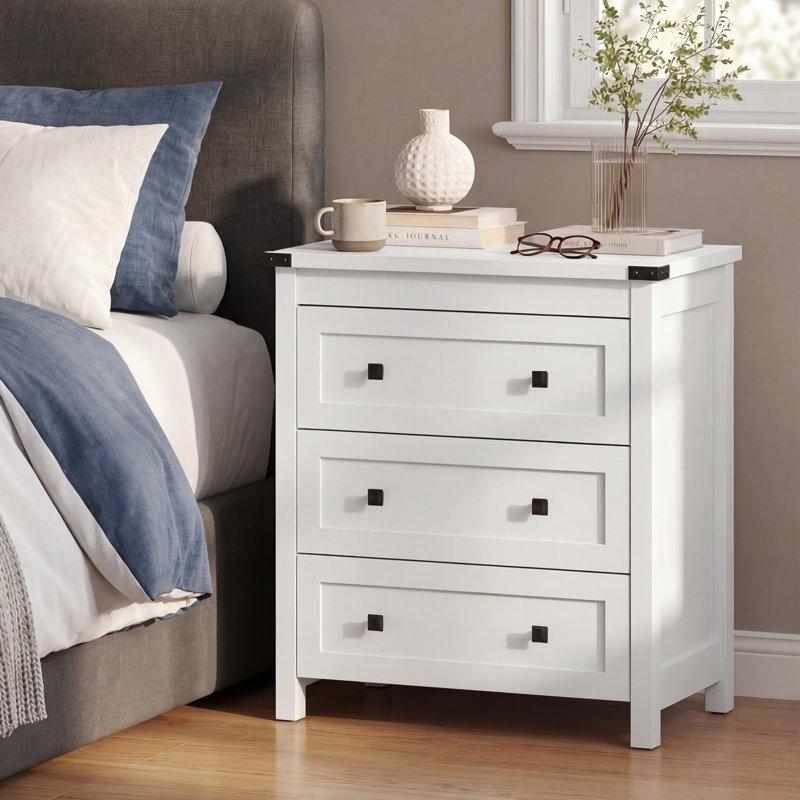 Feaman 26.46" W Modern 3-Drawer Chest, White