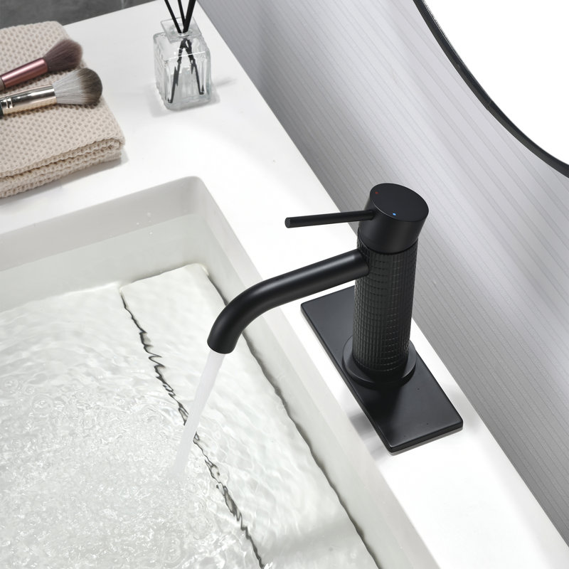 Single-Hole Single-Handle Bathroom Faucet, Matte Black
