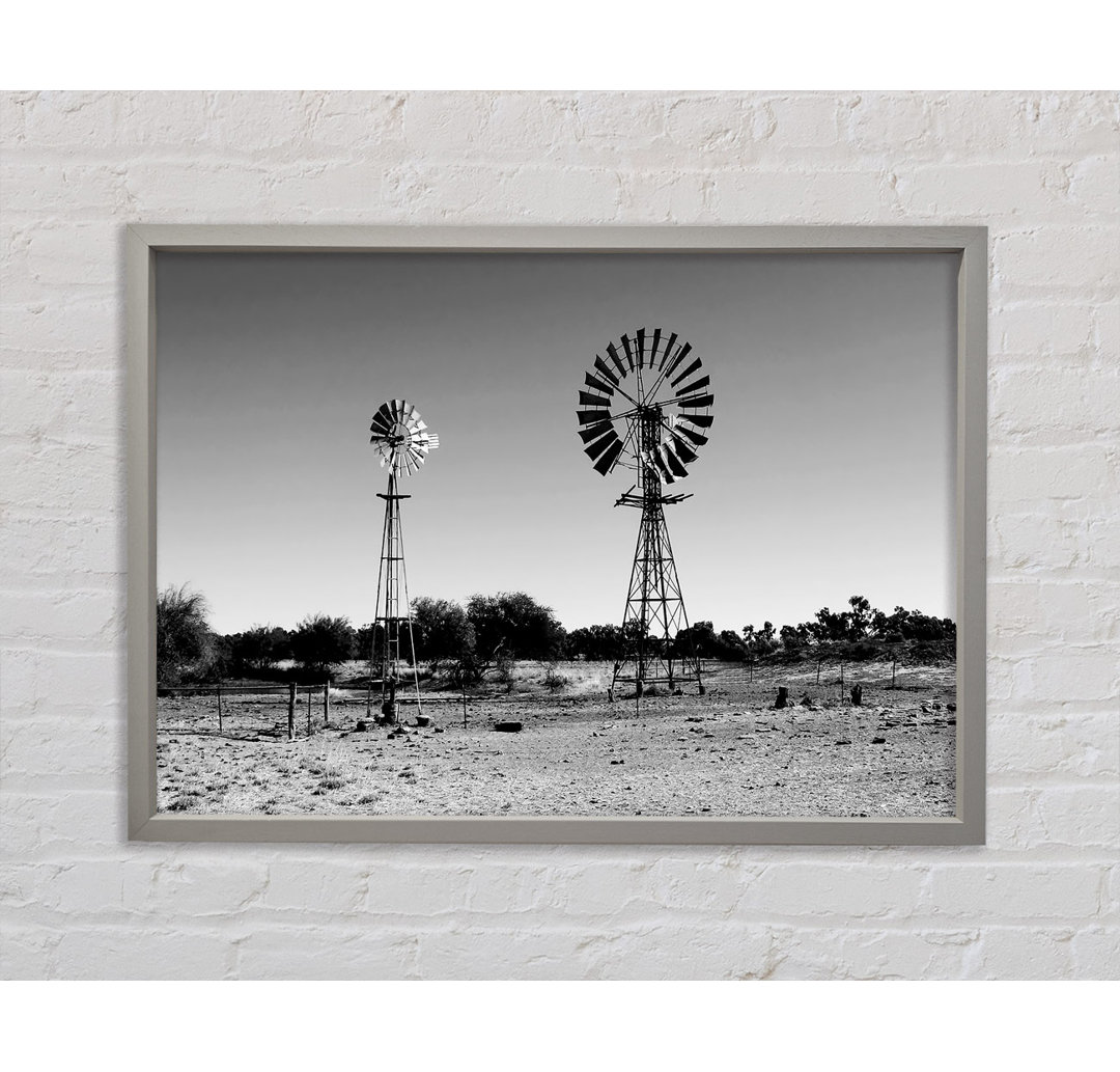 Windmills in the desert b n w - einzelbildrahmen kunstdrucke auf leinwand