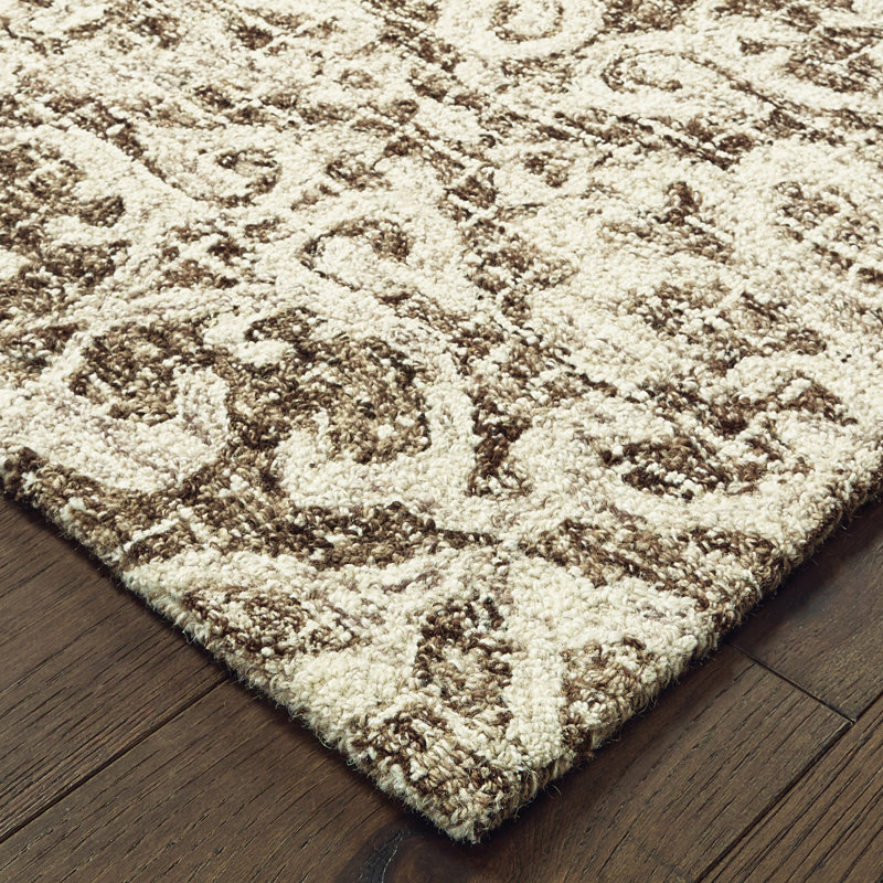 Tapis brun / ivoire en laine touffeté à la main à motif floral Miah, Rectangle 8 pi x 10 pi