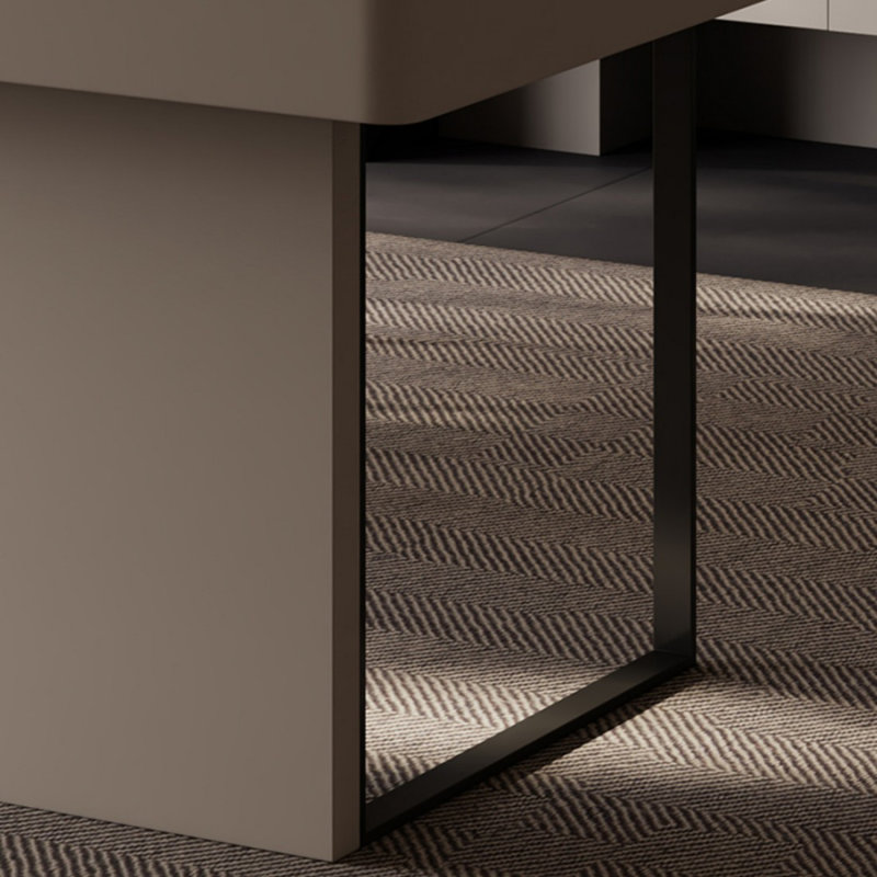 Bureau à 3 tiroirs brun noyer + gris massif massif + bois manufacturé + acier, 29.53" H x 62.99" W x 27.56" D