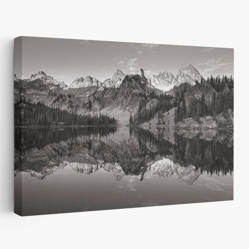 Chalet Alice Lake Sawtooth Mountains Idaho BW, H 60 po x l 40 po
