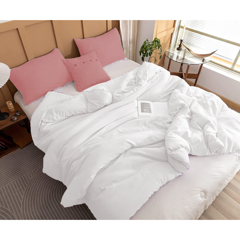 Queen White Down Alternative Microfiber Comforter Set