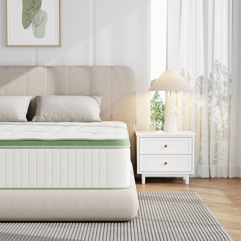 Grand matelas hybride 12 po en mousse à mémoire de forme moyenne dans une boîte, ressorts ensachés individuellement, plateau européen, CertiPUR-US