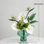 Ornements de fleurs simulées
