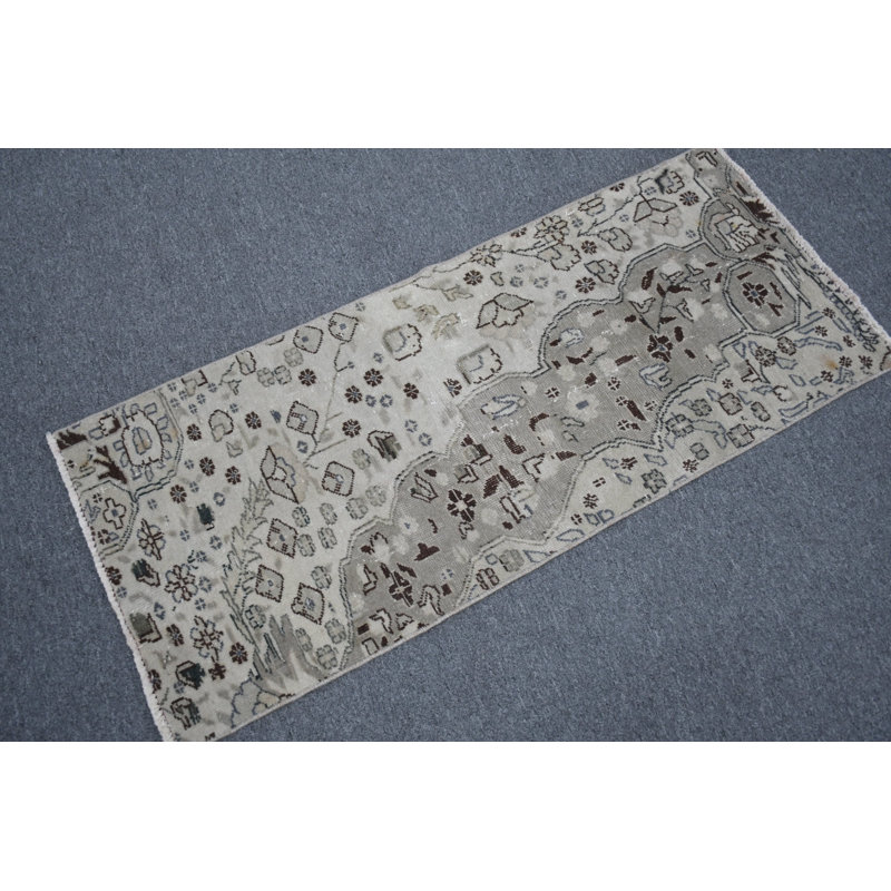 Beige Turkish Vintage Small Carpet Ideal for Office and Bedroom Spaces Crafted with Wool for Home Decor