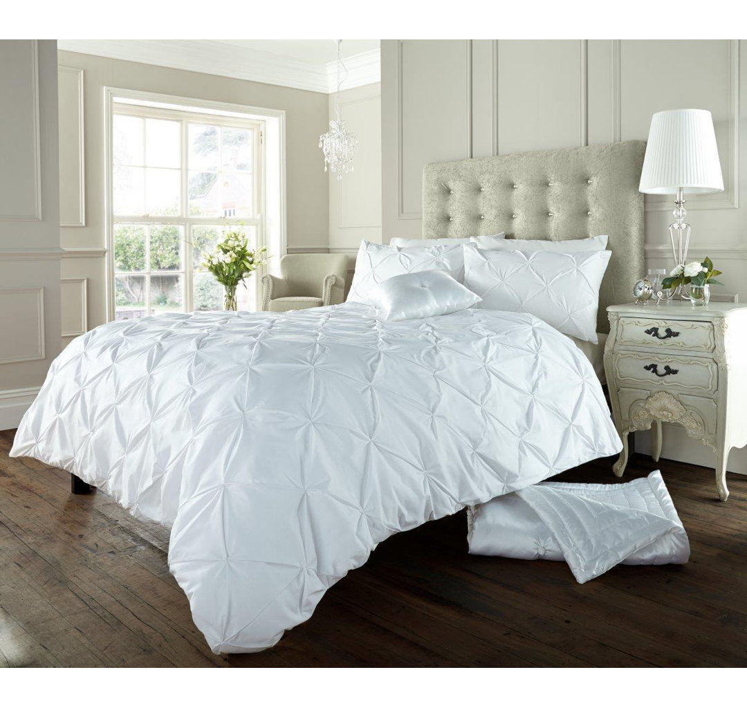 Barney 180 TC Percale Duvet Cover Set