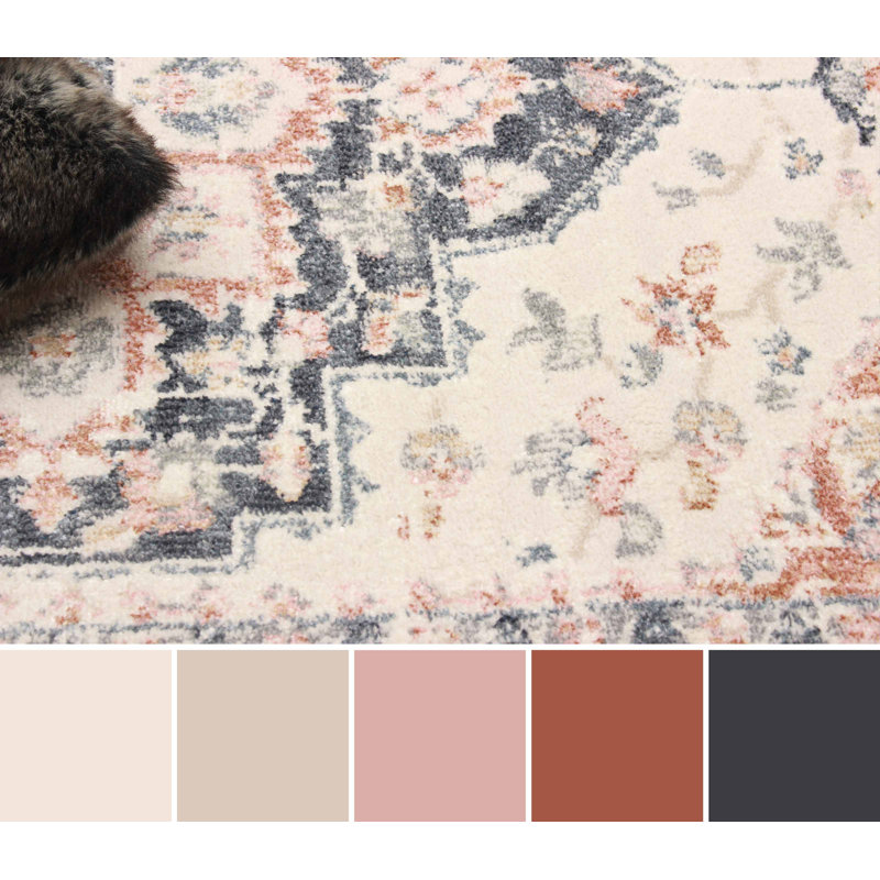 Heriza Ivory Rug, Rectangle 5' x 8'
