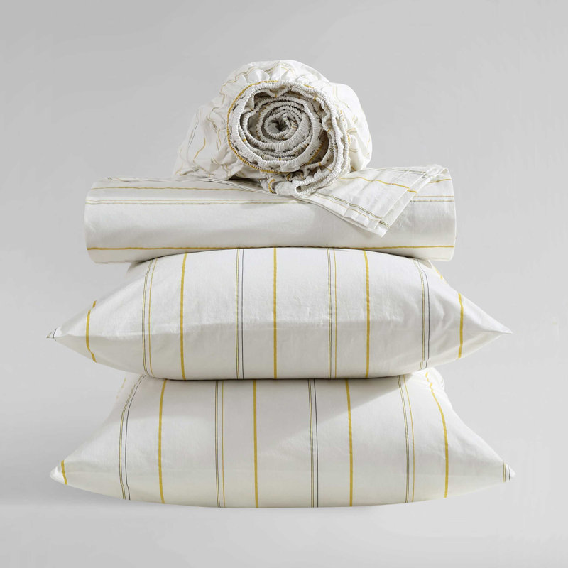 Ensemble de draps en coton Calvin Klein, Ensemble de draps pour grand lit avec 2 taies d'or, Jaune à rayures fines
