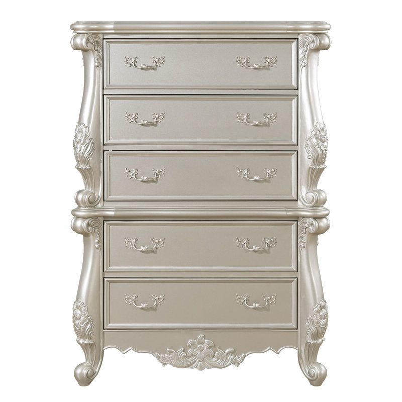 Vezia Chest