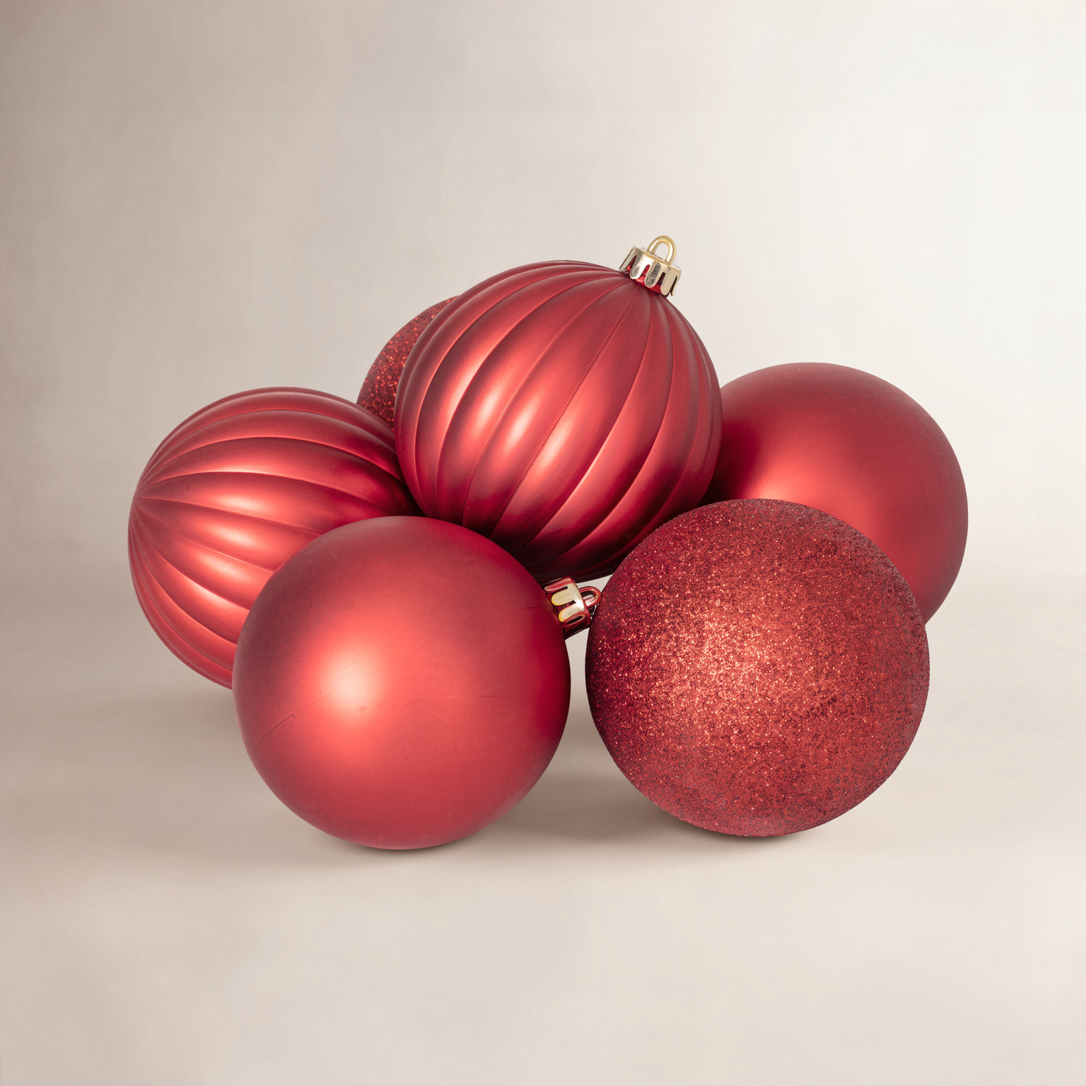 4" Bauble