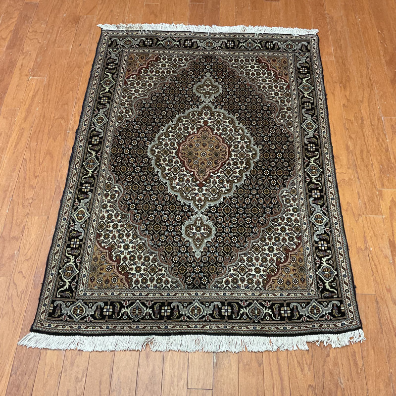  Handmade Tabriz Wool Rug