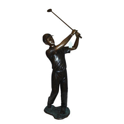 Statue en bronze Hillier adolescent jouant au golf - Taille: L 18 po x l 13 po x H 57 po.