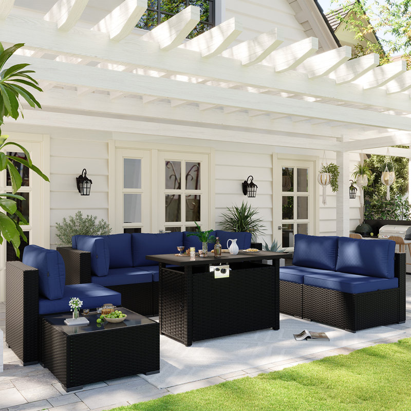 Ensemble de conversation pour patio en osier pour 6 personnes avec coussins, table basse et table de foyer d'extérieur 44 po Caradog