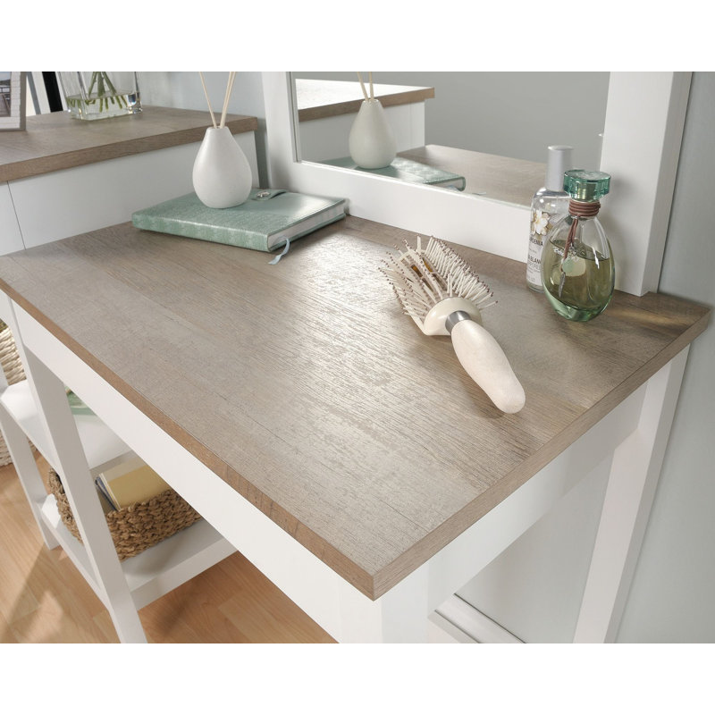 Vasco Vanity