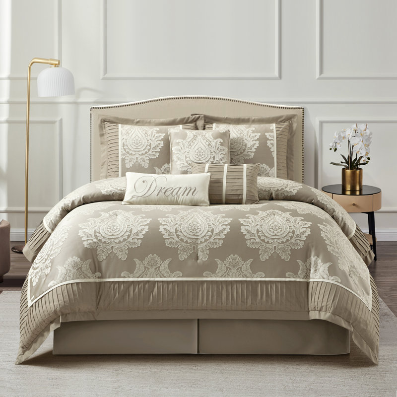 Ensemble d'édredon damassé traditionnel 7 pièces Therese, Édredon de très grande taille et 6 pièces suppl, Beige