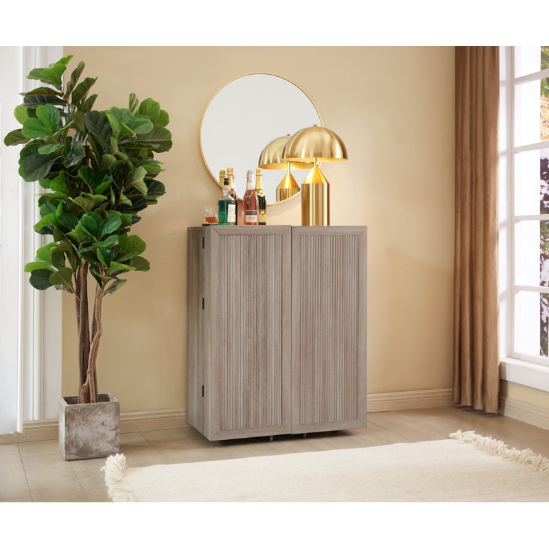 Armoire de bar 31,5 po Yessine, Chêne
