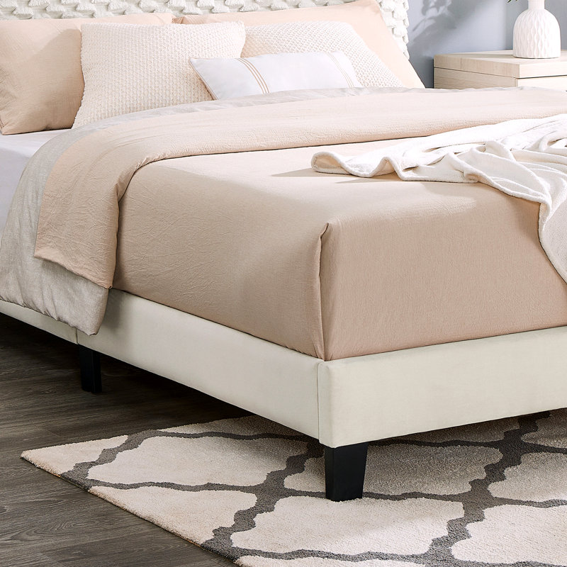 Lit plateforme tapissier Findlay