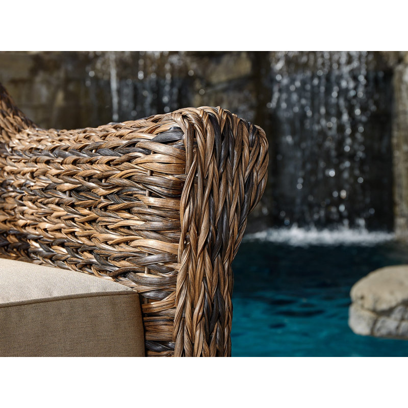 Cayman Outdoor Swivel Lounge Chair