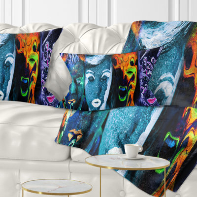 Coussin abstrait avec terre, air, feu et eau